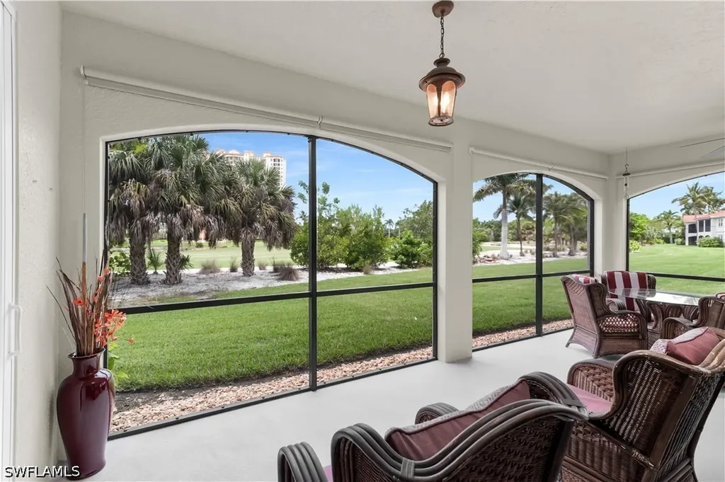 1273 Rialto Way Naples FL 34114