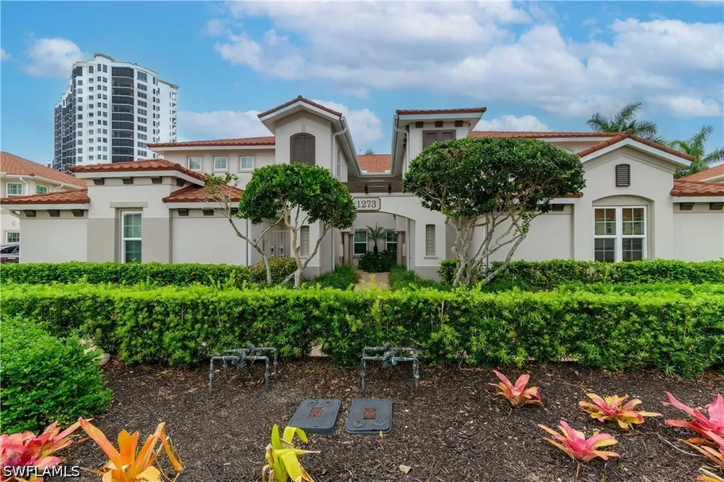 1273 Rialto Way Naples FL 34114