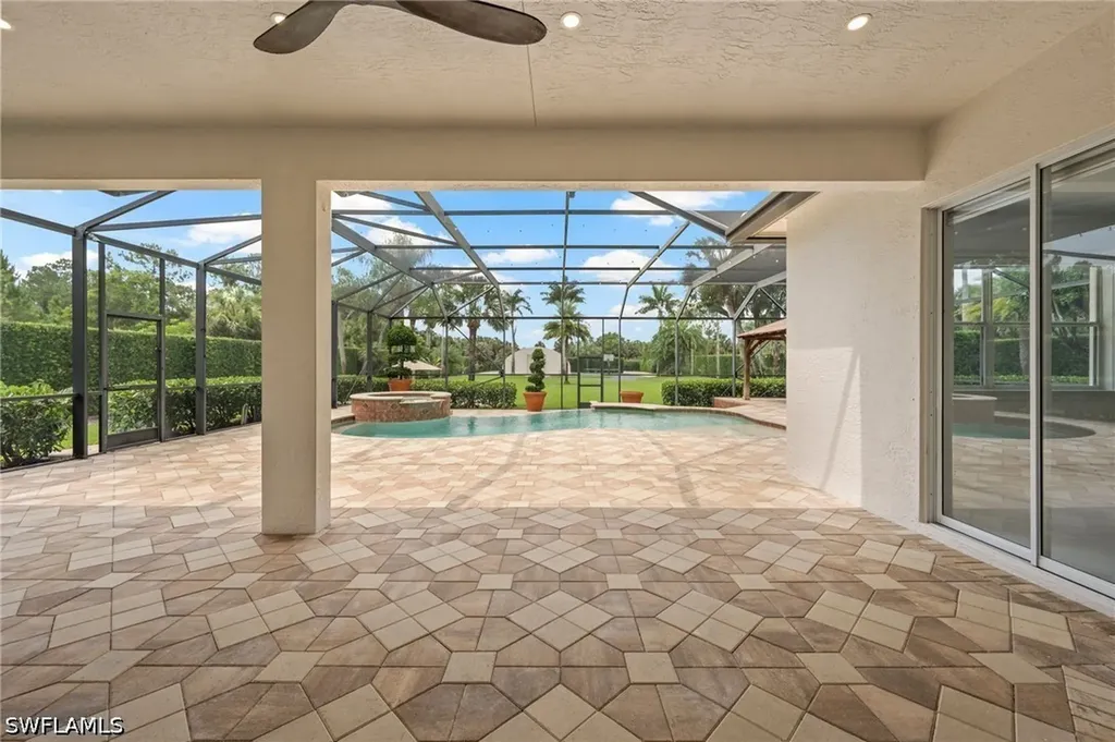 440 20th Avenue NE Naples FL 34120