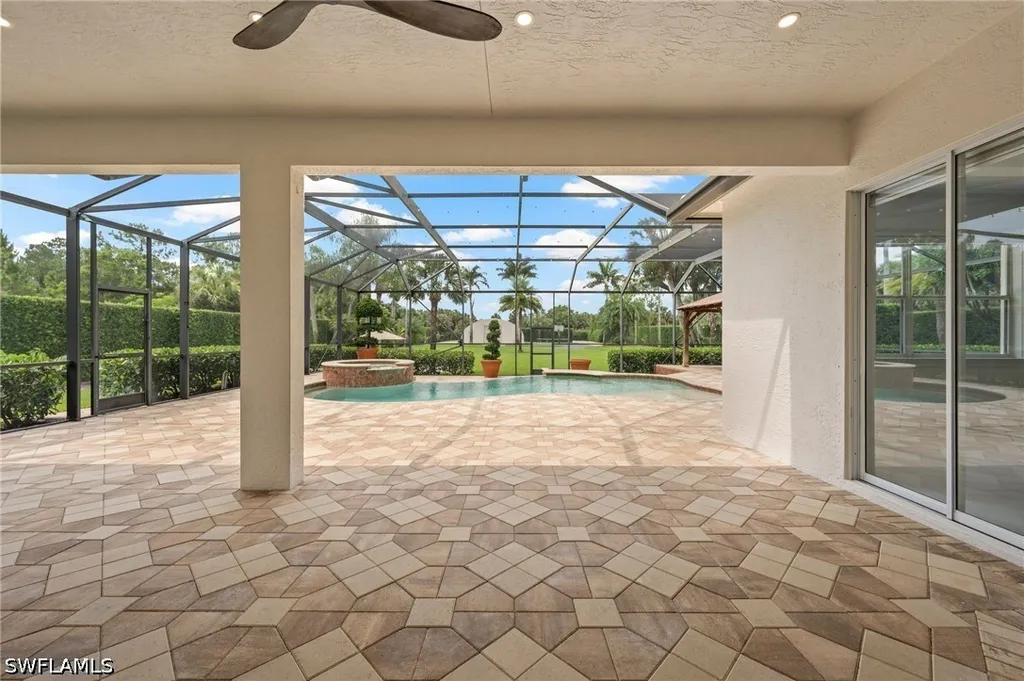 440 20th Avenue NE Naples FL 34120