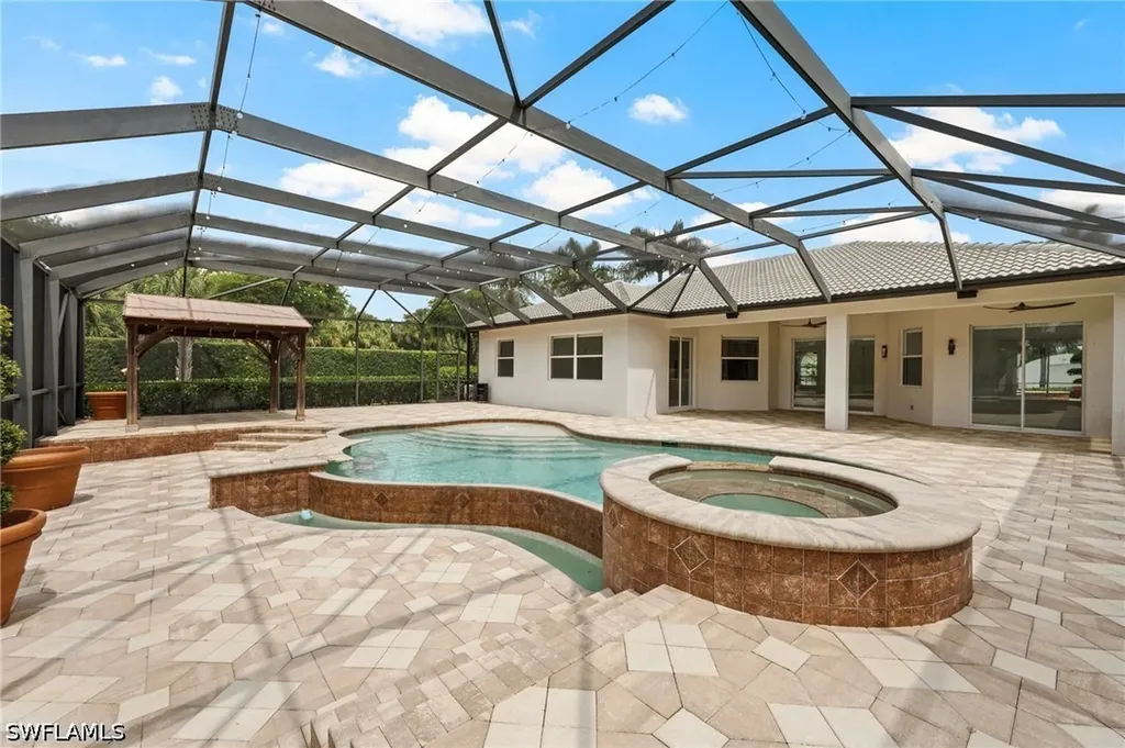 440 20th Avenue NE Naples FL 34120