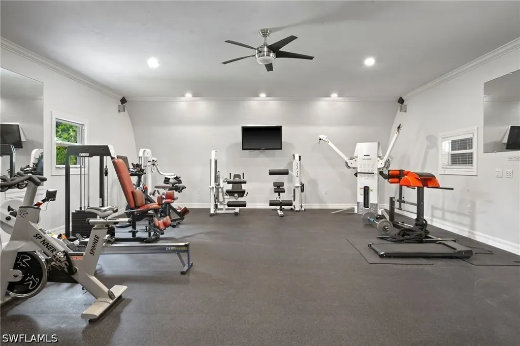440 20th Avenue NE Naples FL 34120