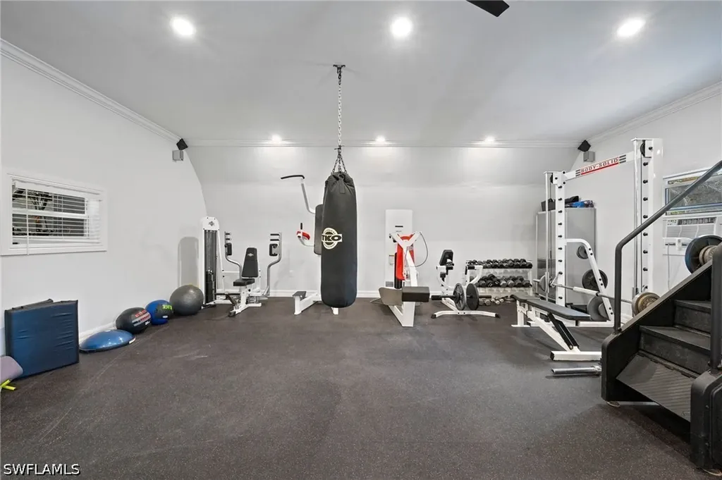 440 20th Avenue NE Naples FL 34120