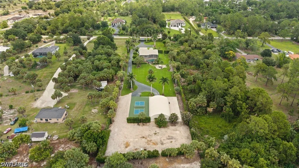 440 20th Avenue NE Naples FL 34120