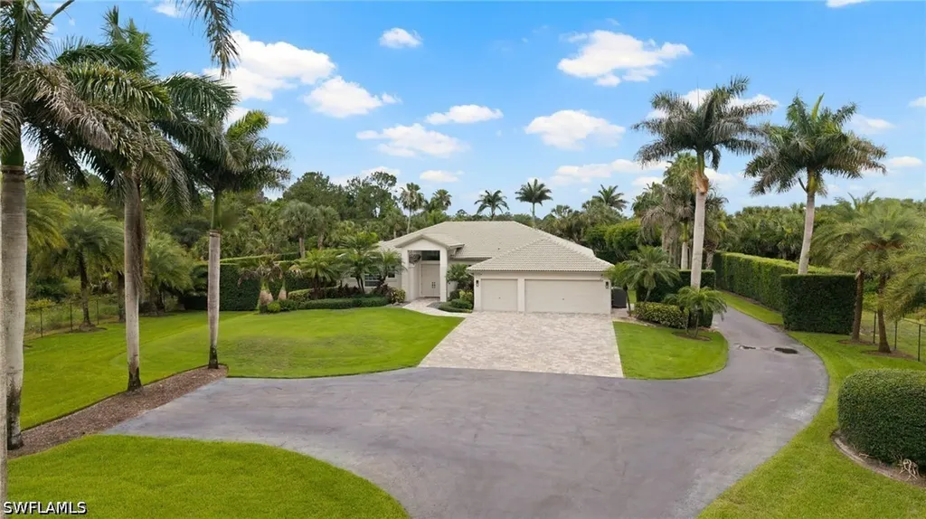 440 20th Avenue NE Naples FL 34120