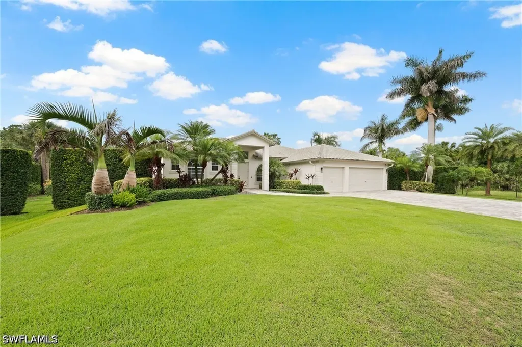 440 20th Avenue NE Naples FL 34120