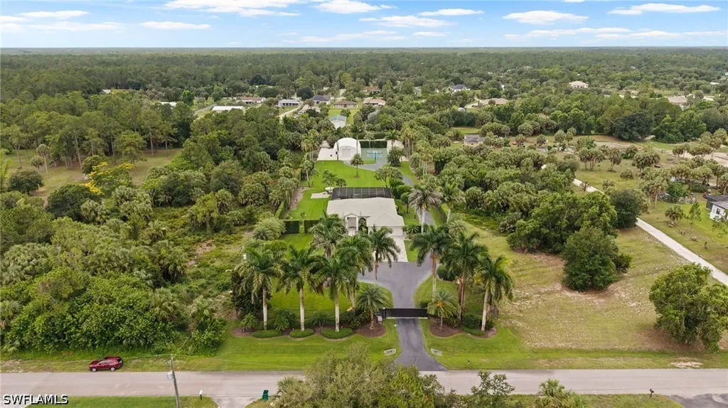 440 20th Avenue NE Naples FL 34120