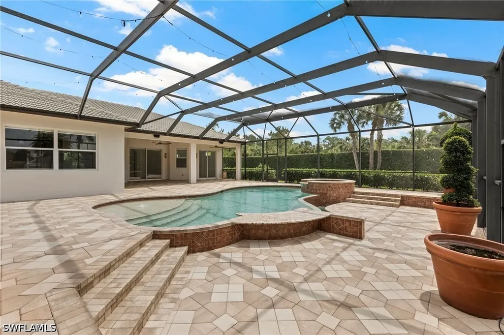 440 20th Avenue NE Naples FL 34120