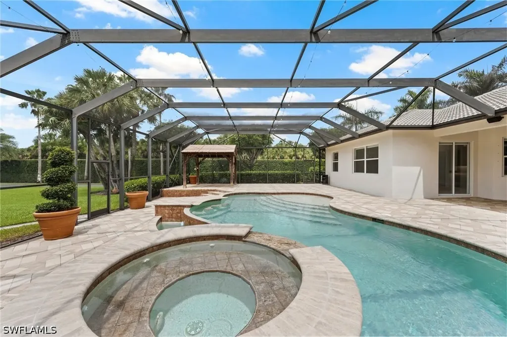 440 20th Avenue NE Naples FL 34120