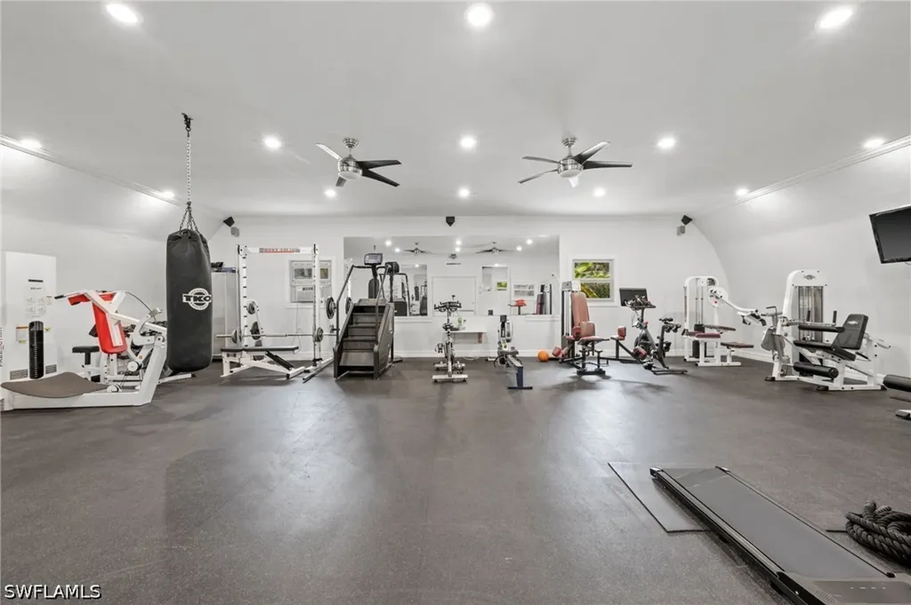 440 20th Avenue NE Naples FL 34120