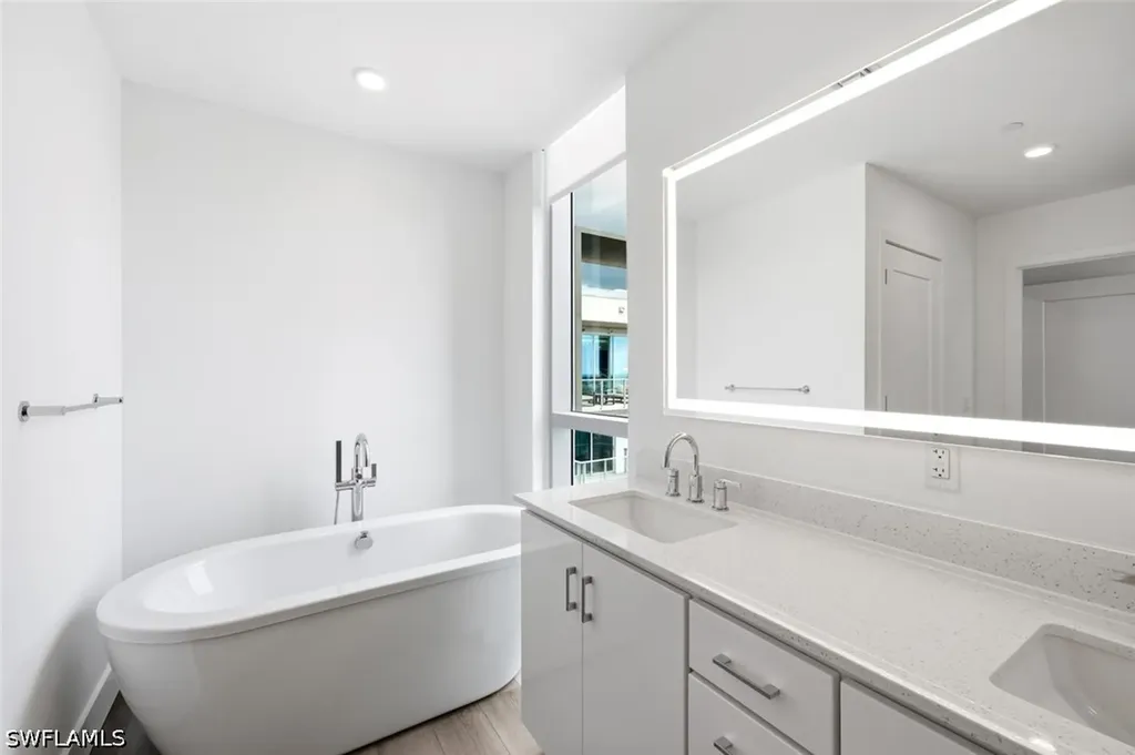 1950 Mayfair Street Naples FL 34104