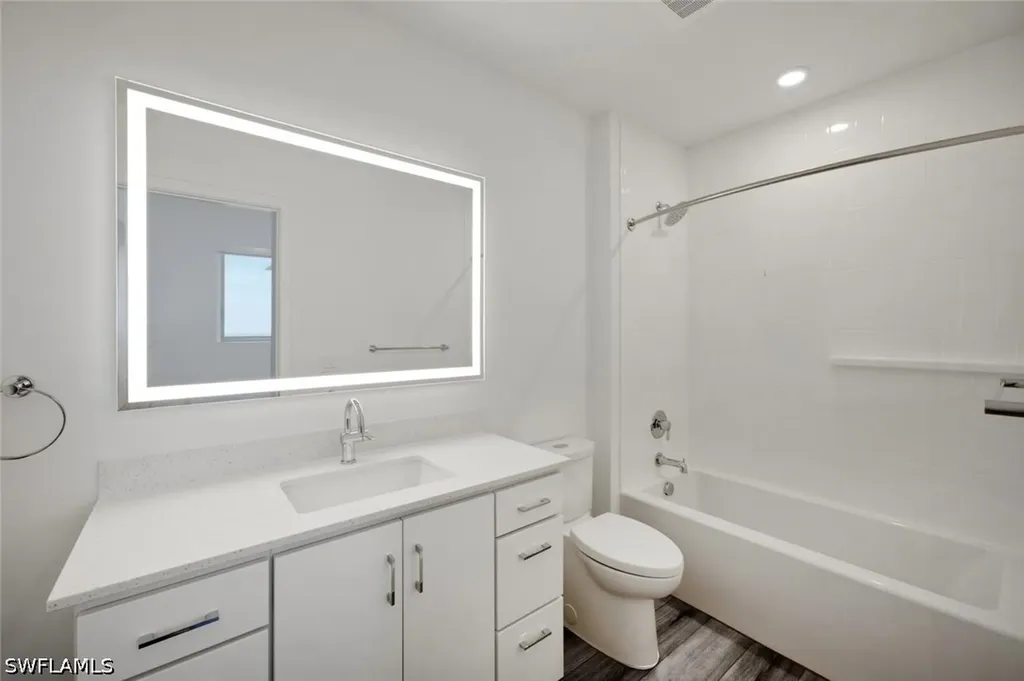 1950 Mayfair Street Naples FL 34104