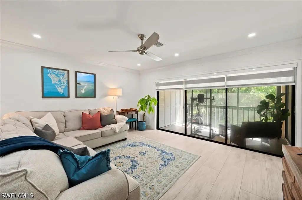 1656 Spoonbill Lane Naples FL 34105