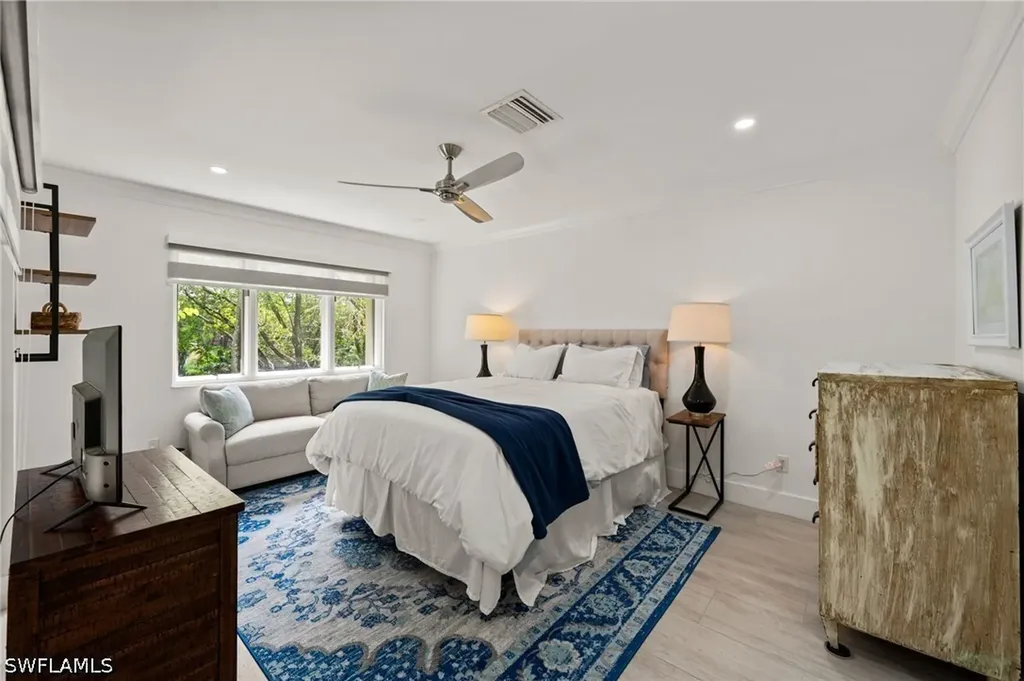 1656 Spoonbill Lane Naples FL 34105