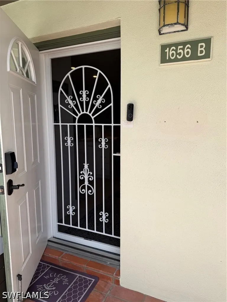 1656 Spoonbill Lane Naples FL 34105