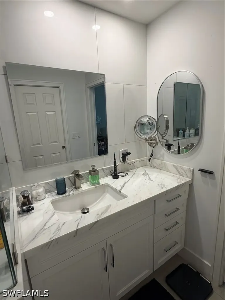 1656 Spoonbill Lane Naples FL 34105