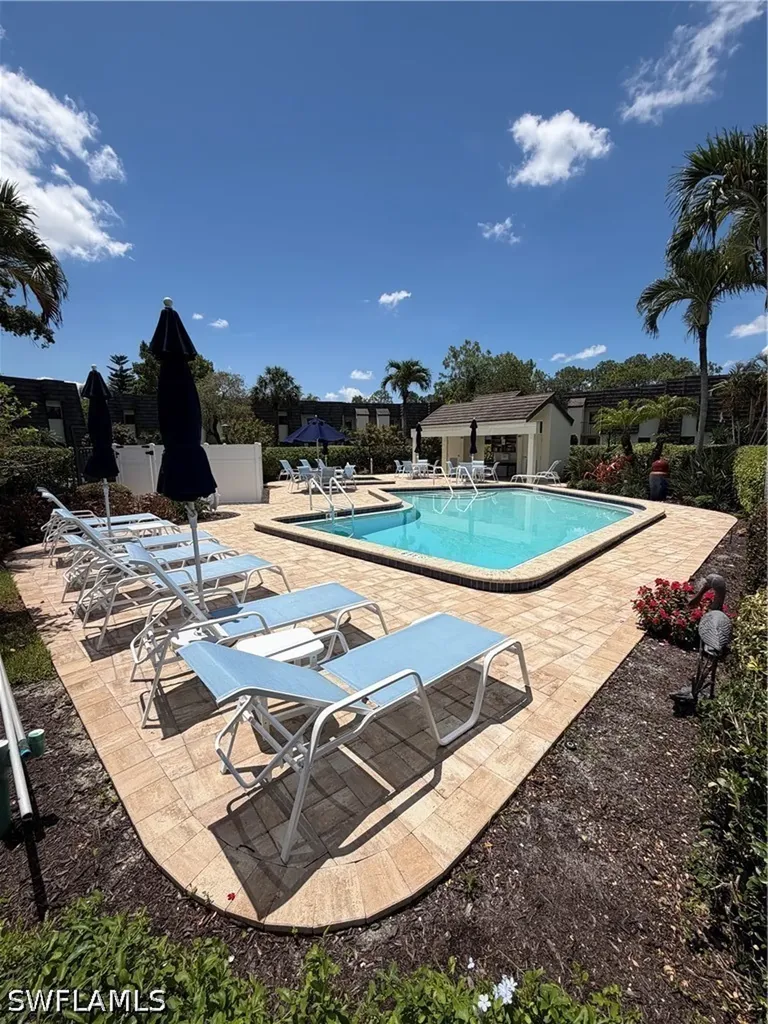 1656 Spoonbill Lane Naples FL 34105