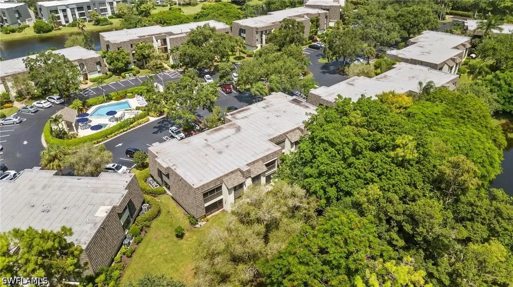 1656 Spoonbill Lane Naples FL 34105
