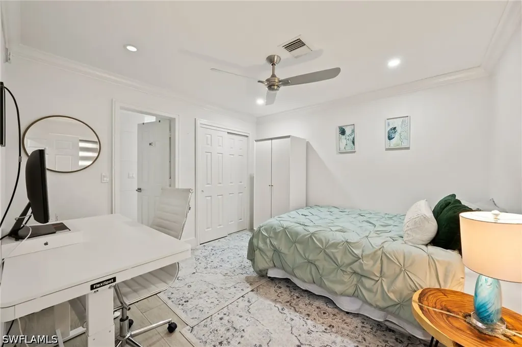 1656 Spoonbill Lane Naples FL 34105
