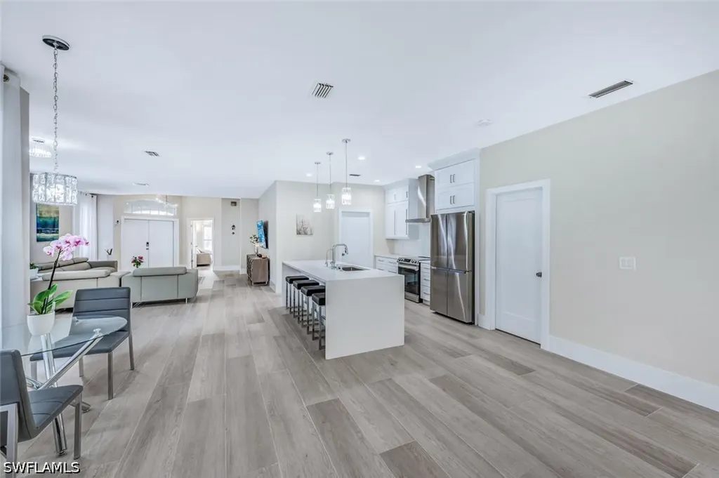 8260 Laurel Lakes Boulevard Naples FL 34119