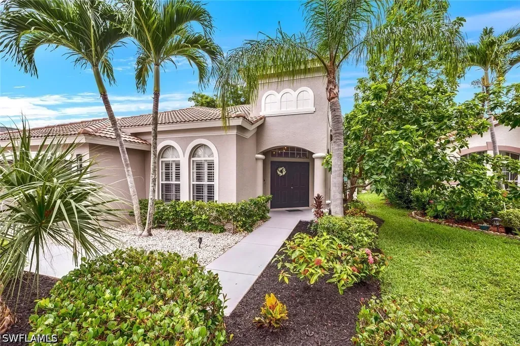 8260 Laurel Lakes Boulevard Naples FL 34119