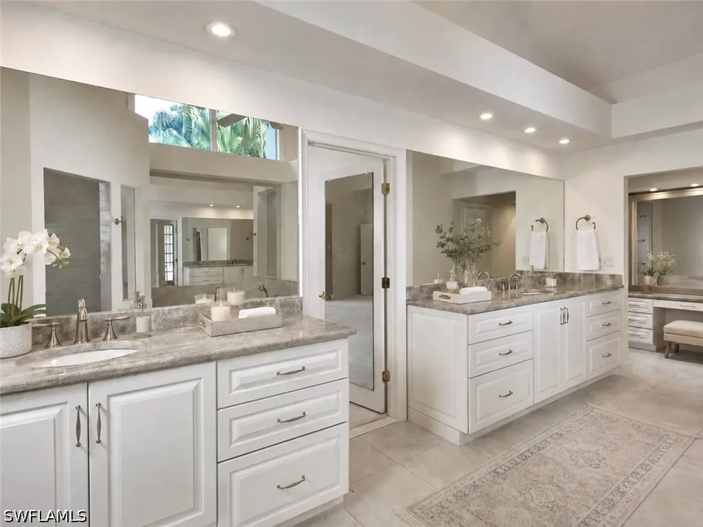 695 Ardmore Lane Naples FL 34108