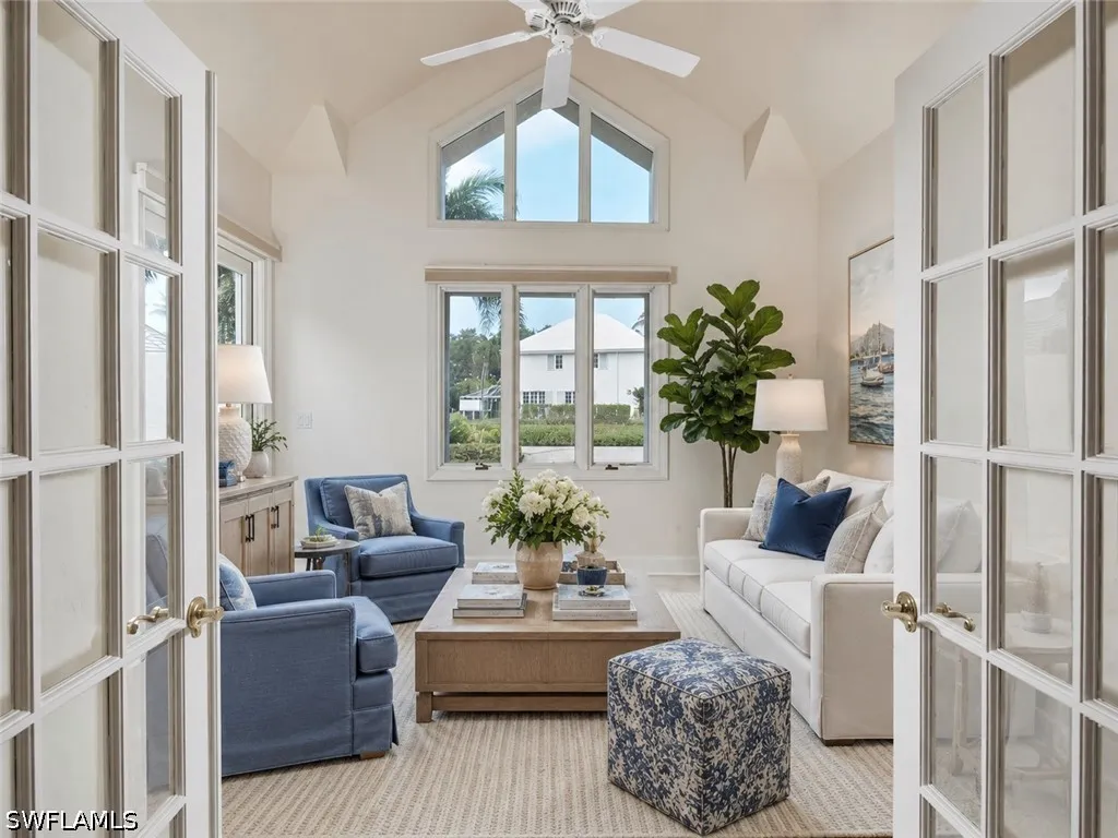 695 Ardmore Lane Naples FL 34108