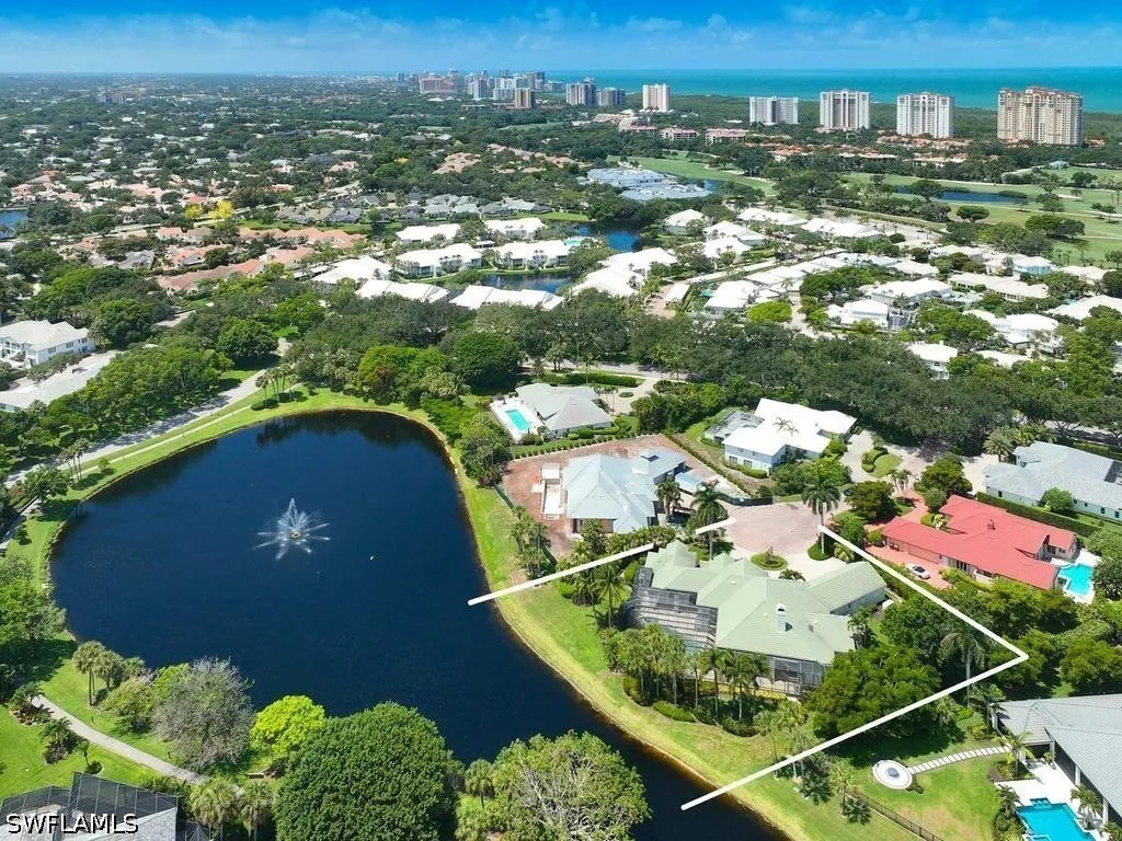 695 Ardmore Lane Naples FL 34108