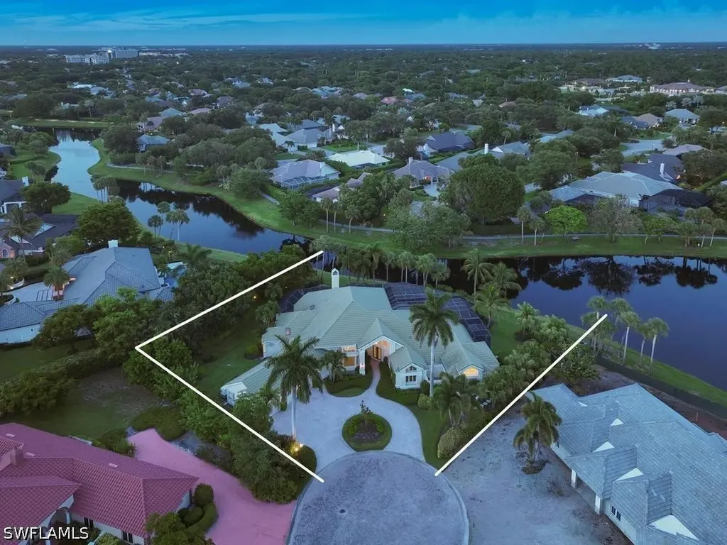 695 Ardmore Lane Naples FL 34108