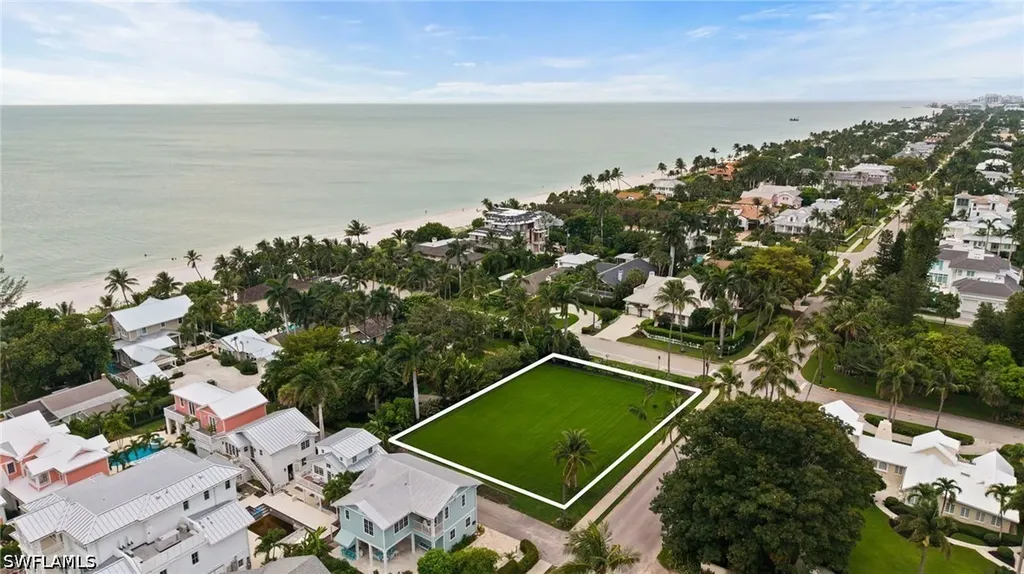 1100 Gulf Shore Boulevard S Naples FL 34102