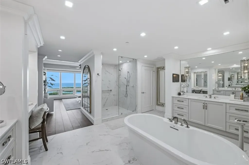13915 Old Coast Road Naples FL 34110