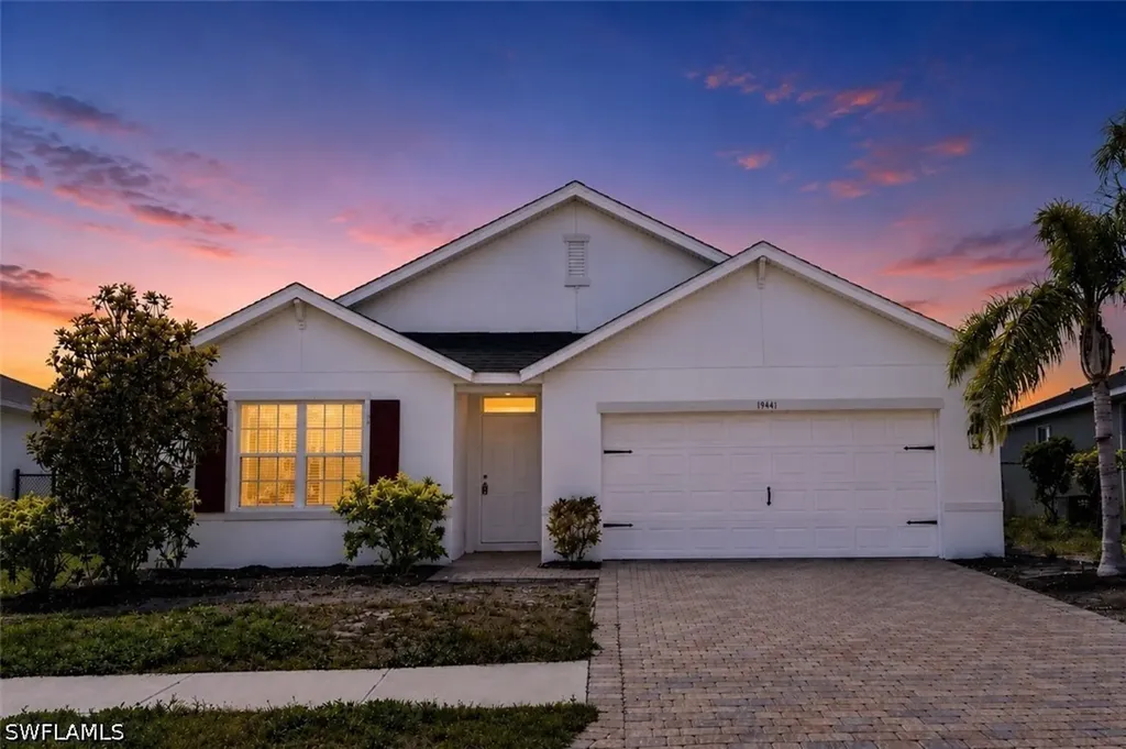 19441 Mossy Ledge Terrace Lehigh Acres FL 33936