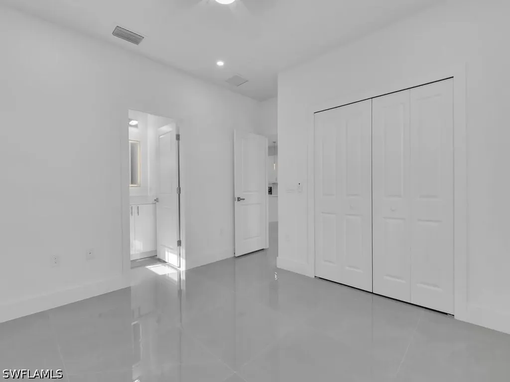 4709/4711 21 Street SW Lehigh Acres FL 33973