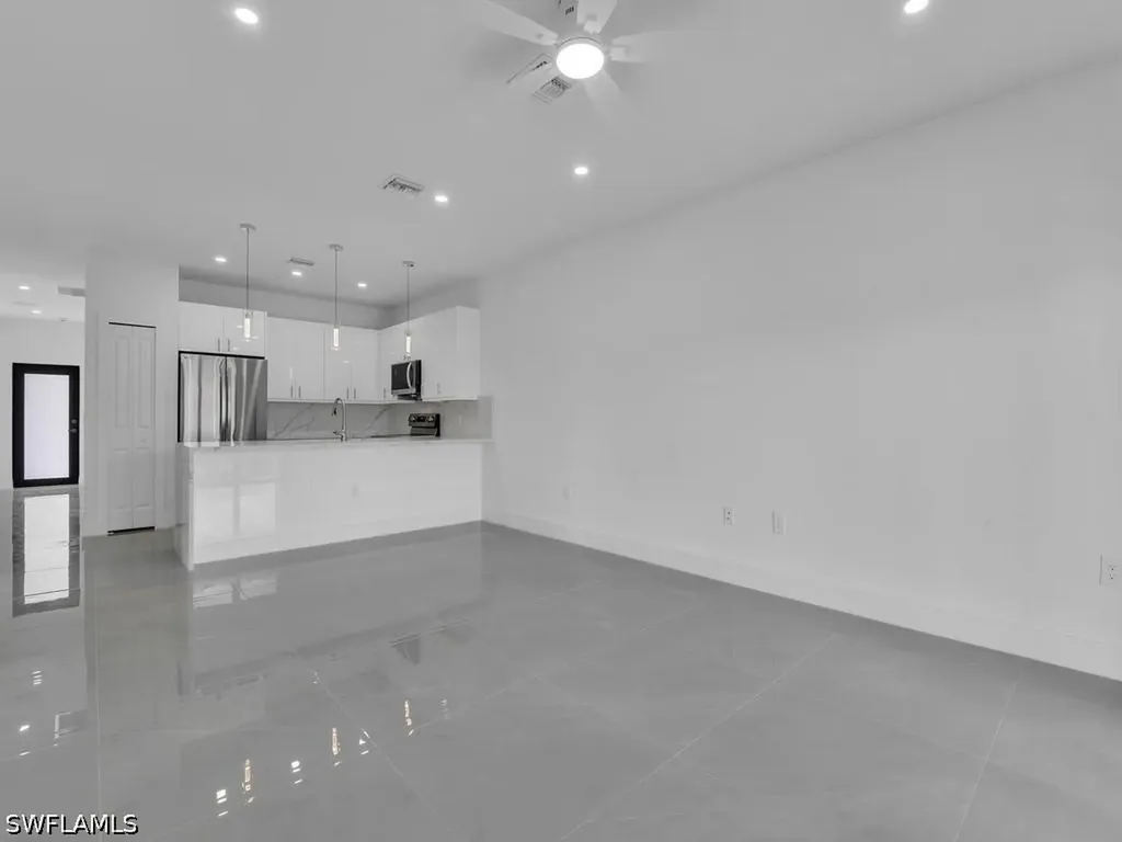 4709/4711 21 Street SW Lehigh Acres FL 33973