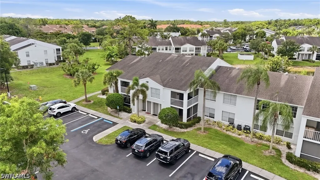 132 Santa Clara Drive Naples FL 34104