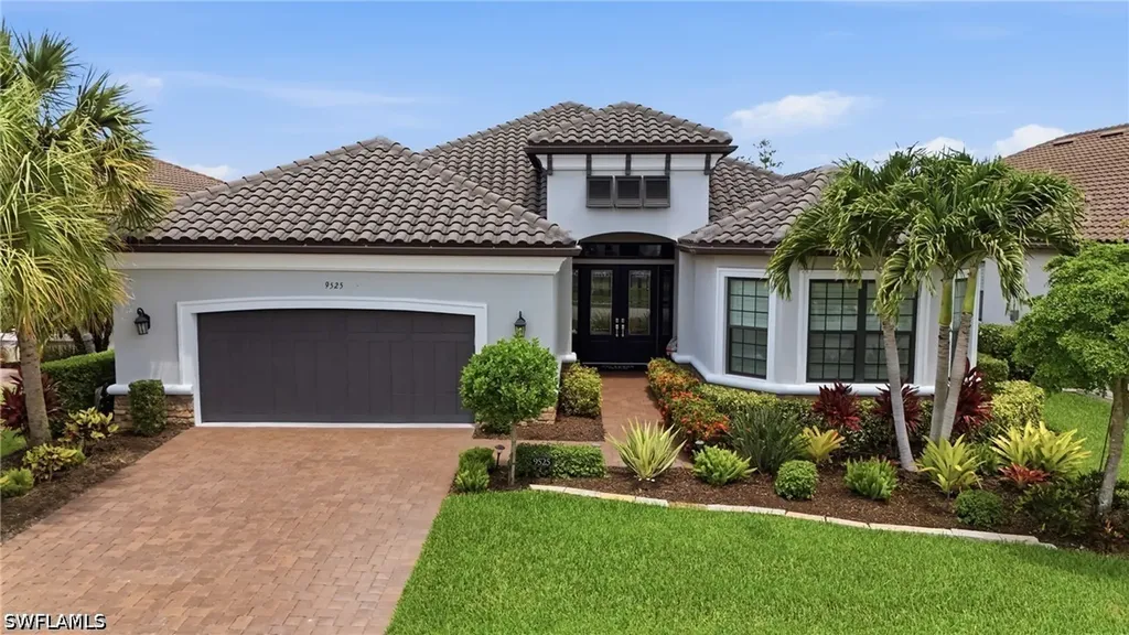 9525 Montelanico Loop Naples FL 34119