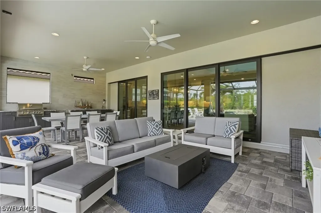 9525 Montelanico Loop Naples FL 34119