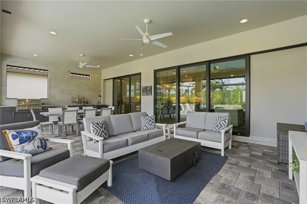 9525 Montelanico Loop Naples FL 34119