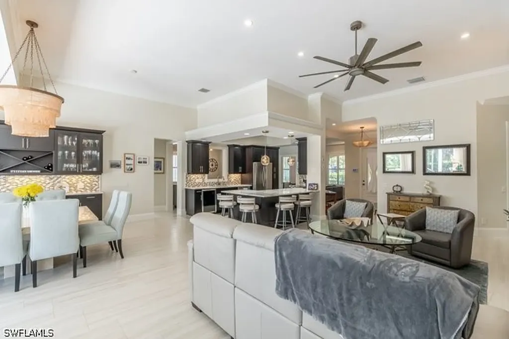 7911 Portofino Court Naples FL 34114