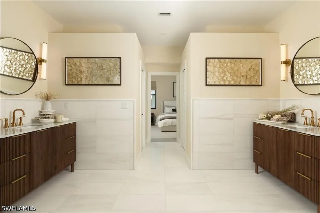 3521 1st Avenue NW Naples FL 34120