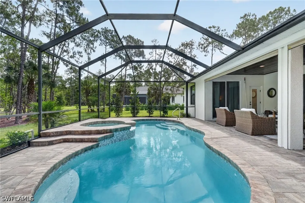 3521 1st Avenue NW Naples FL 34120
