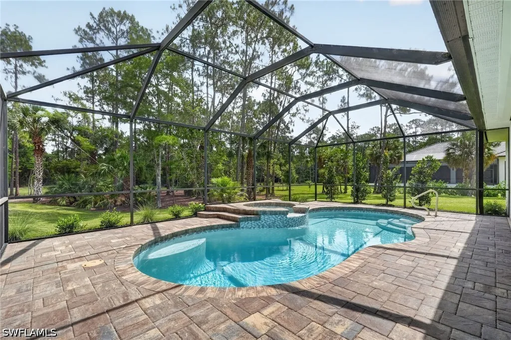 3521 1st Avenue NW Naples FL 34120