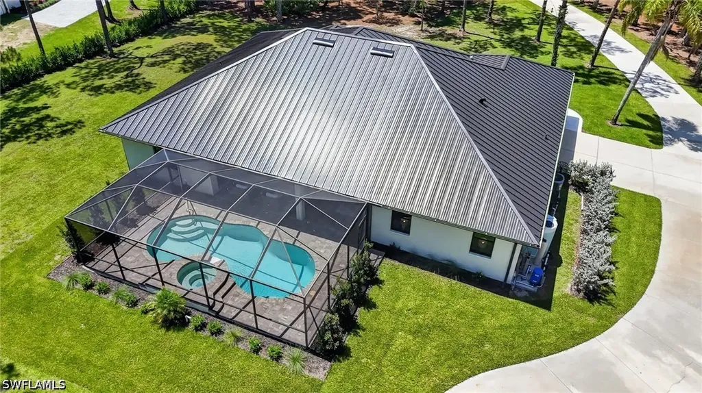 3521 1st Avenue NW Naples FL 34120