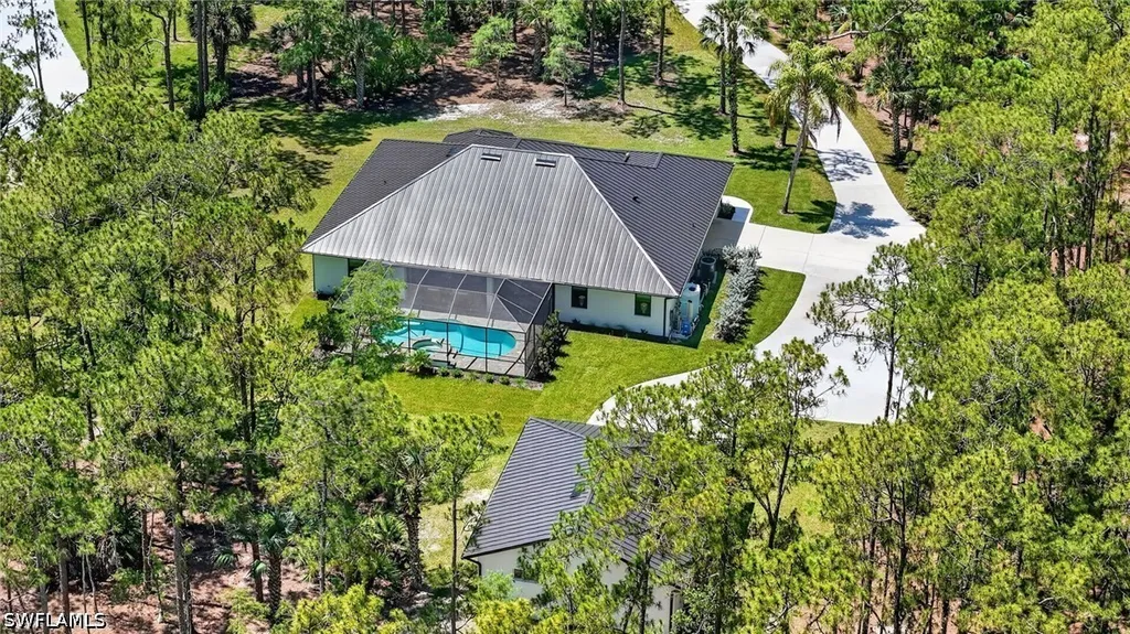 3521 1st Avenue NW Naples FL 34120