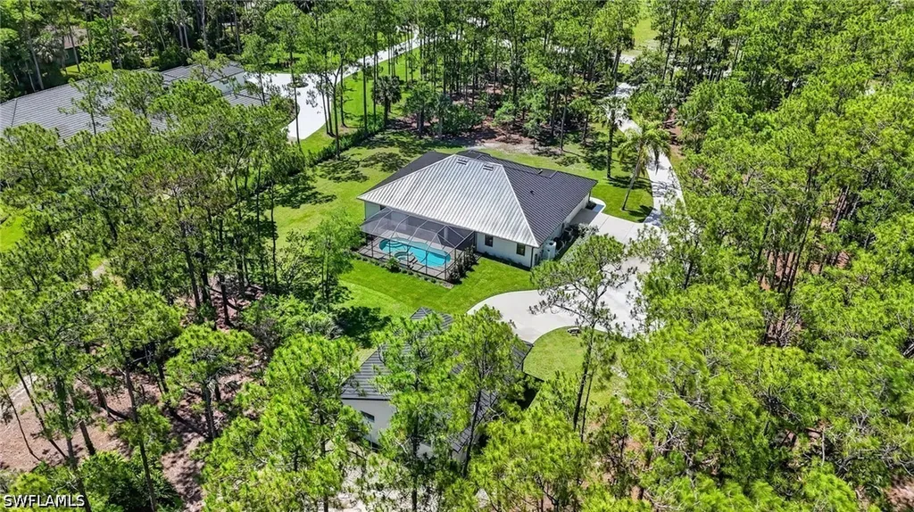 3521 1st Avenue NW Naples FL 34120
