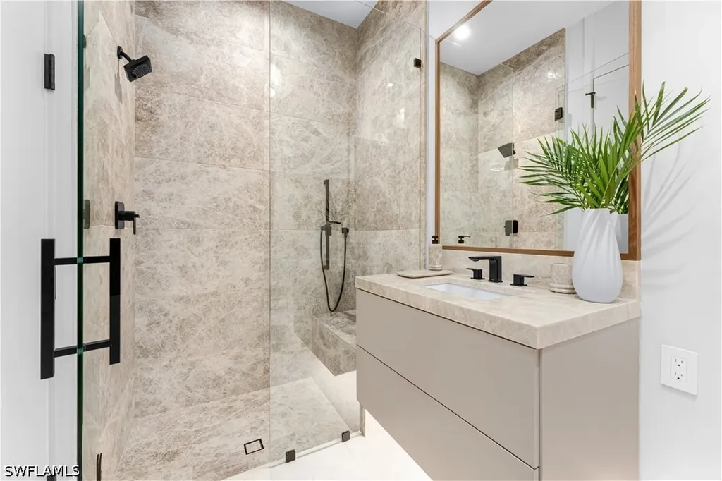 1100 Sandpiper Street Naples FL 34102