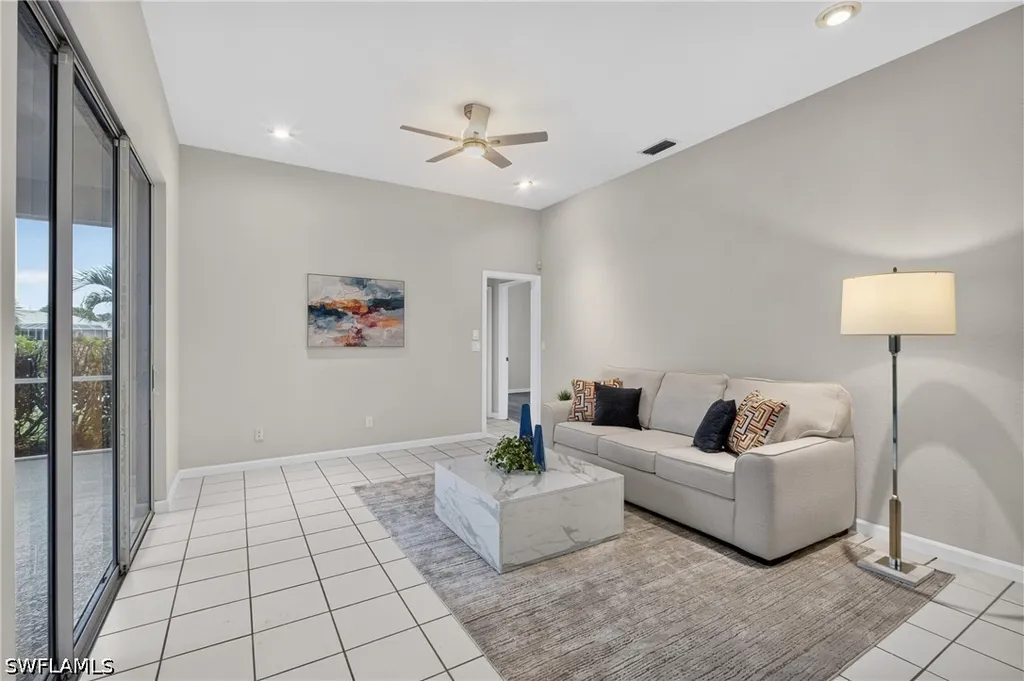 2628 White Cedar Lane Naples FL 34109