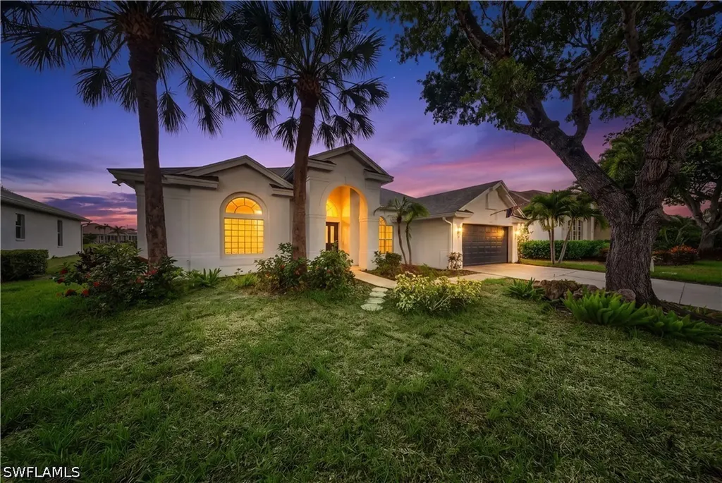 2628 White Cedar Lane Naples FL 34109
