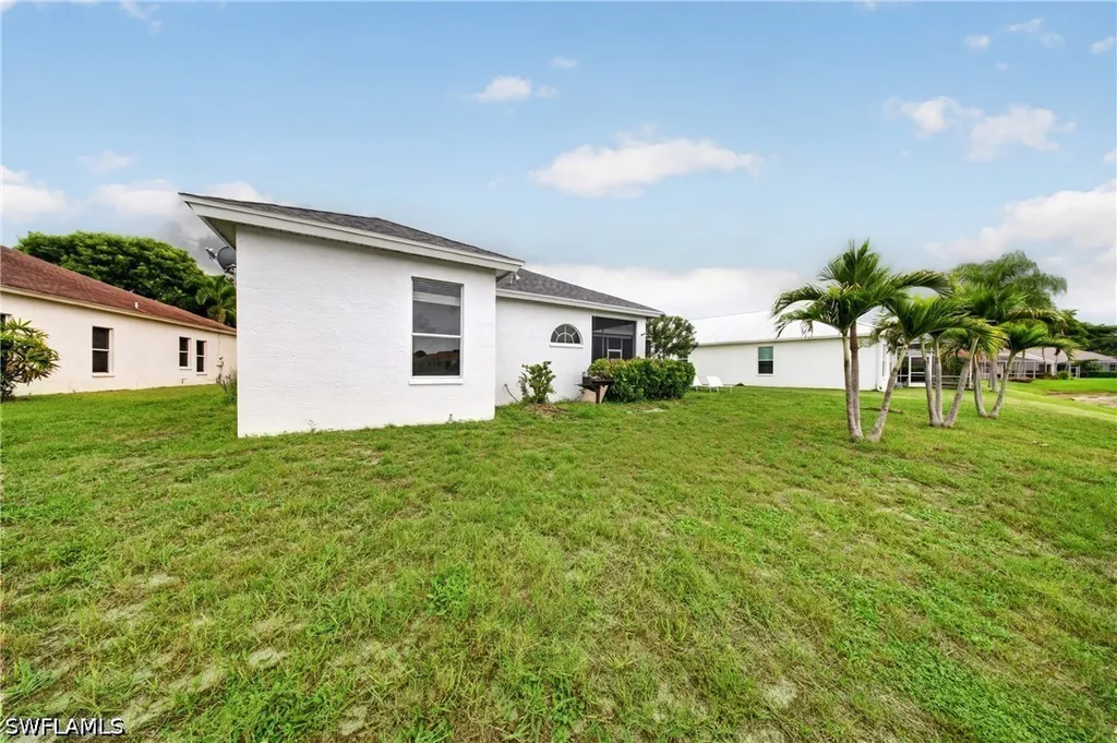 2628 White Cedar Lane Naples FL 34109