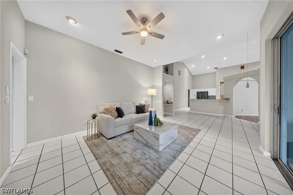 2628 White Cedar Lane Naples FL 34109